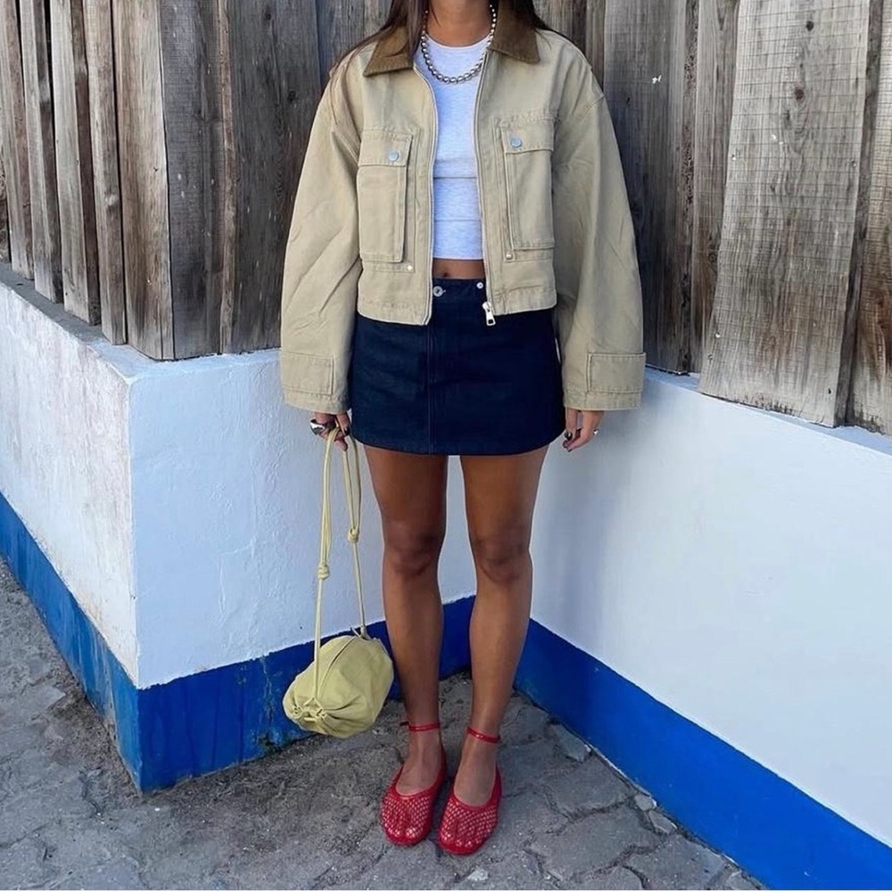 GAP Women's Cream Corduroy Jean Jacket - Picture 1 of 10